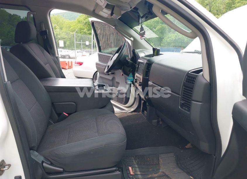 Photo 5 of 2009 Nissan Titan SE (VIN 1N6AA07C09N312298)