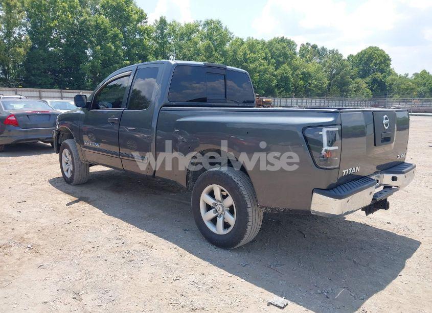 Photo 3 of 2011 Nissan Titan SV (VIN 1N6AA0CC3BN313442)