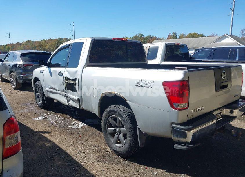 Photo 3 of 2012 Nissan Titan SV (VIN 1N6AA0CC8CN313969)