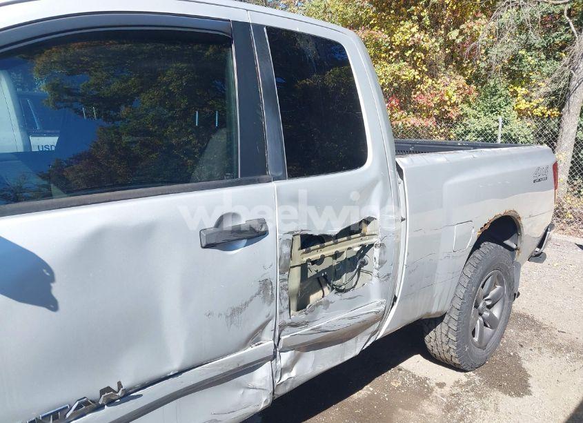 Photo 6 of 2012 Nissan Titan SV (VIN 1N6AA0CC8CN313969)