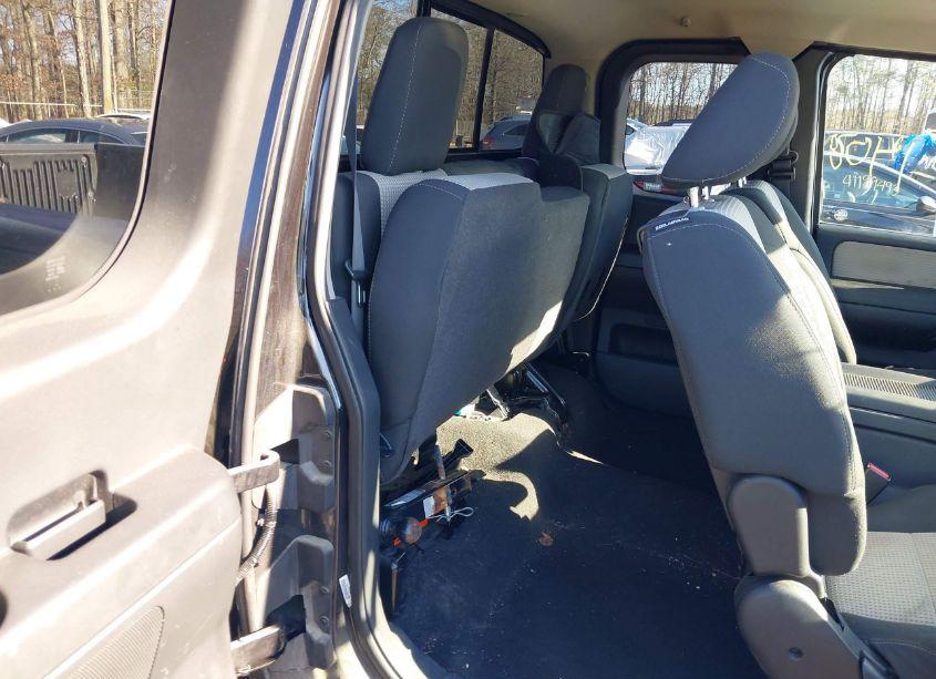 Photo 8 of 2012 Nissan Titan SV (VIN 1N6AA0CJ3CN323324)