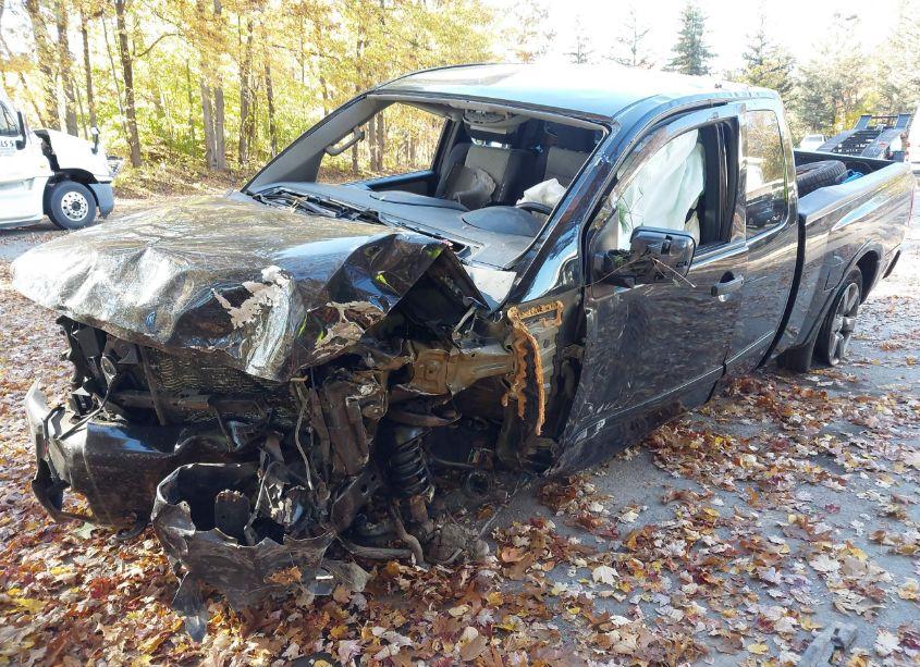 Photo 2 of 2012 Nissan Titan SV (VIN 1N6AA0CJXCN319254)