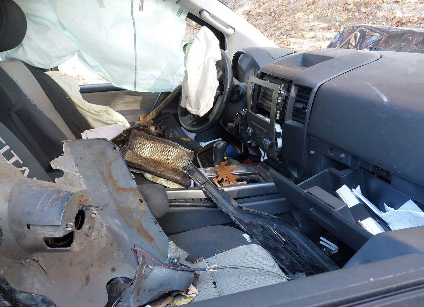 Photo 5 of 2012 Nissan Titan SV (VIN 1N6AA0CJXCN319254)