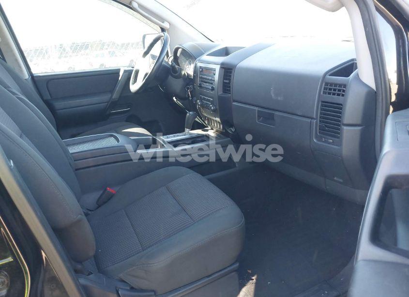 Photo 5 of 2010 Nissan Titan SE (VIN 1N6AA0EC1AN321163)