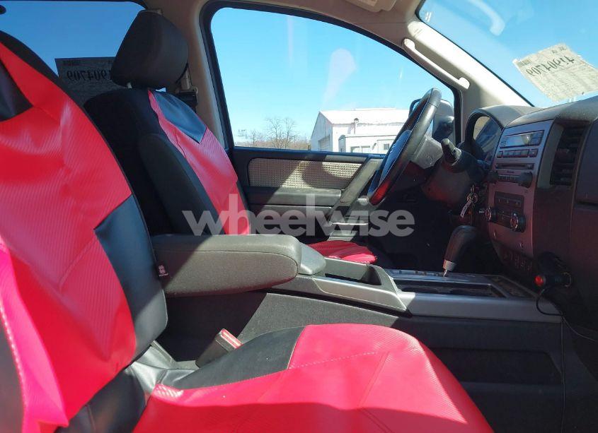 Photo 5 of 2010 Nissan Titan PRO-4X (VIN 1N6AA0EC2AN320698)