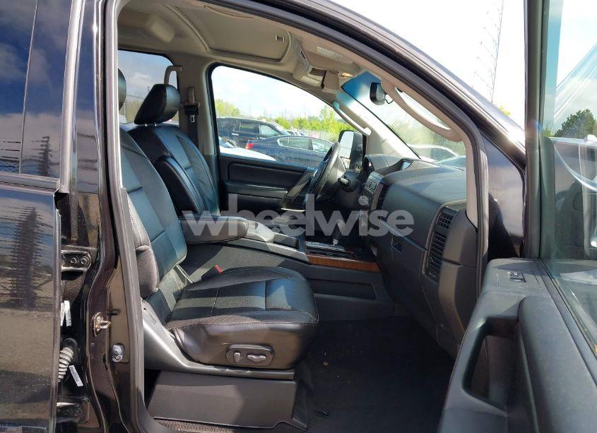 Photo 5 of 2011 Nissan Titan SL (VIN 1N6AA0EC2BN312778)