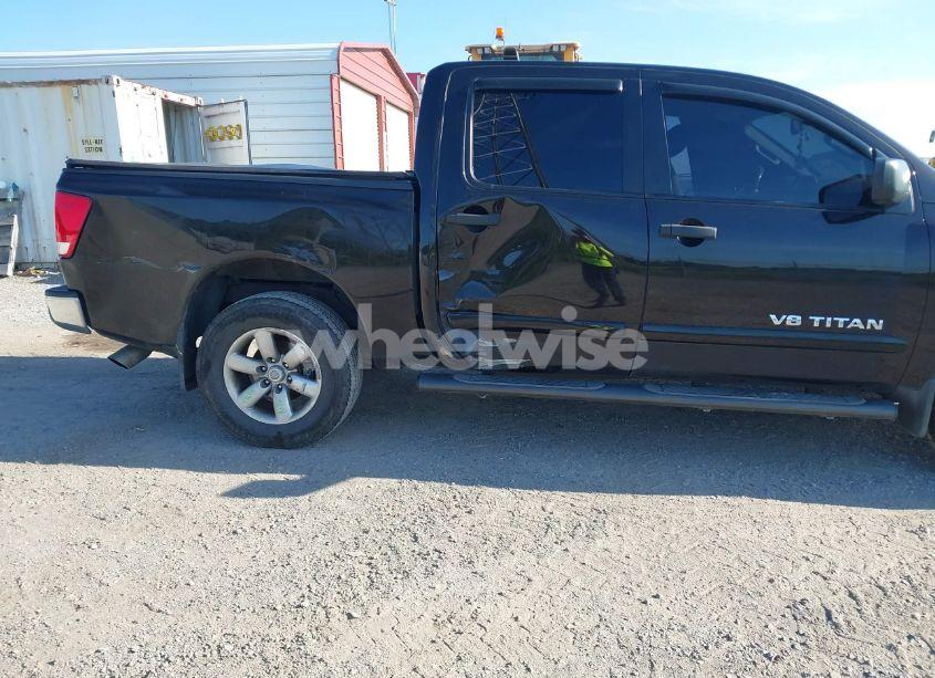 Photo 6 of 2014 Nissan Titan SV (VIN 1N6AA0EC2EN505131)