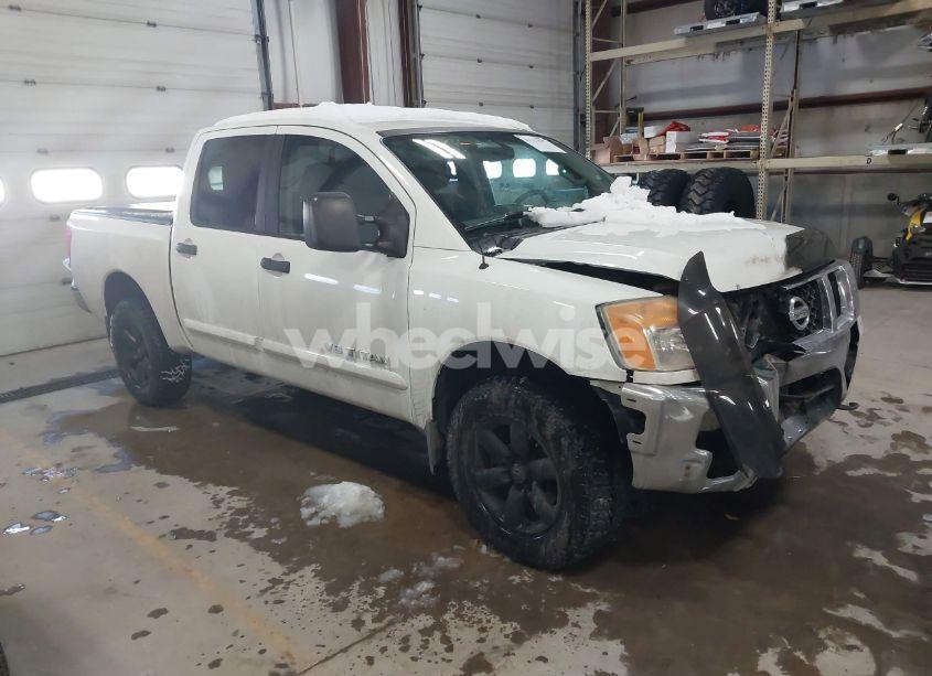 2014 Nissan Titan PRO-4X/S/SL/SV (VIN 1N6AA0EC2EN512337) main photo