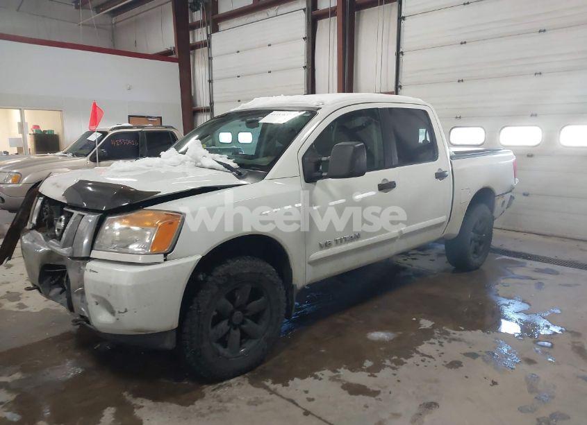 Photo 2 of 2014 Nissan Titan PRO-4X/S/SL/SV (VIN 1N6AA0EC2EN512337)