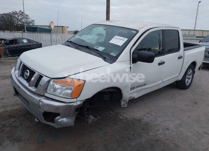 Photo 2 of 2010 Nissan Titan SE (VIN 1N6AA0EC4AN321805)
