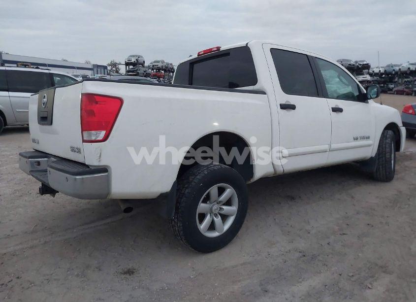 Photo 4 of 2010 Nissan Titan SE (VIN 1N6AA0EC4AN321805)