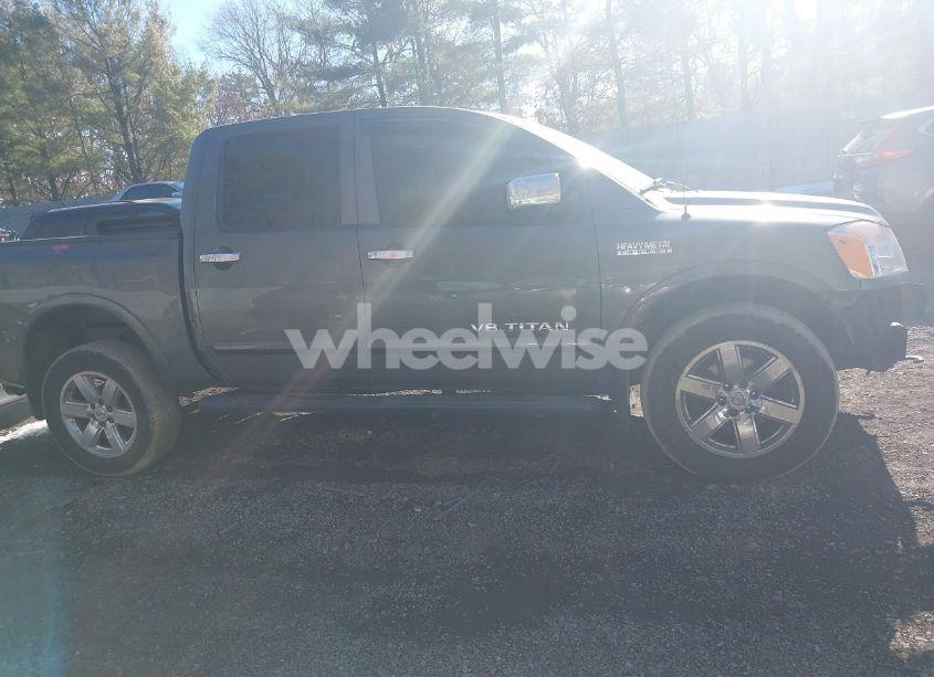 Photo 13 of 2010 Nissan Titan SE (VIN 1N6AA0EC7AN316212)