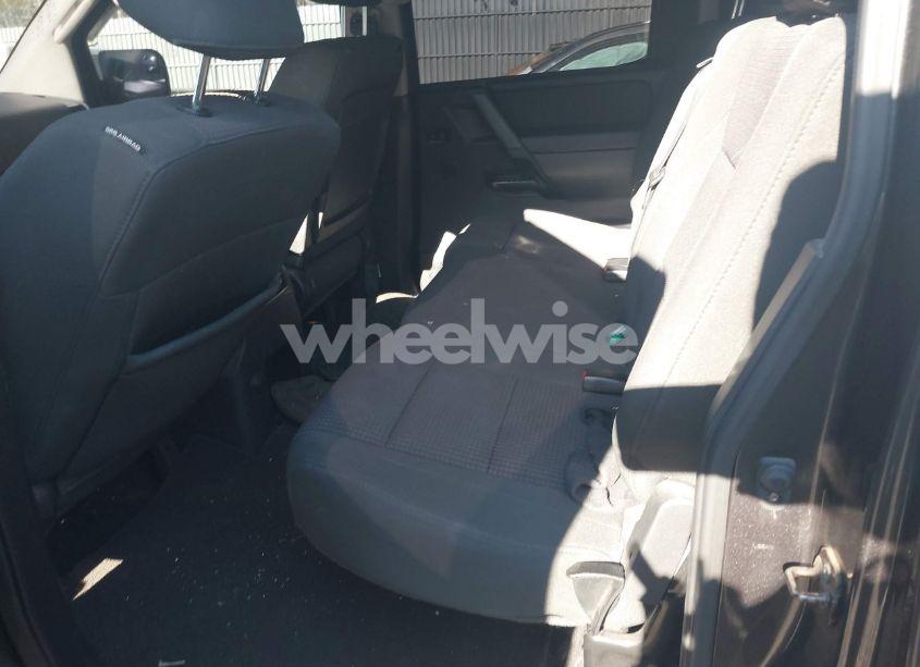 Photo 8 of 2010 Nissan Titan SE (VIN 1N6AA0EC7AN316212)