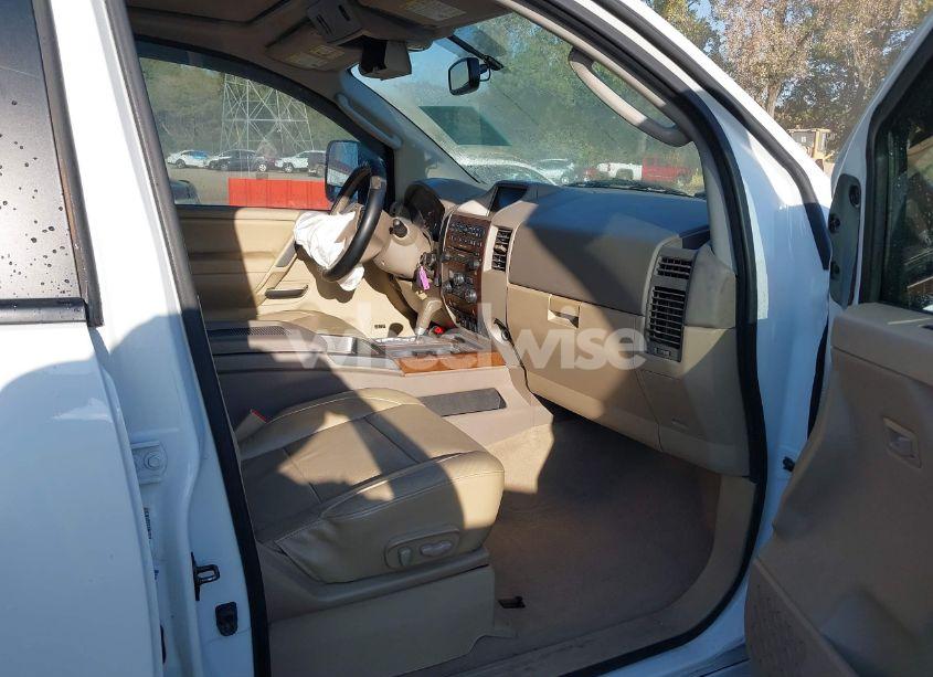 Photo 5 of 2011 Nissan Titan SL (VIN 1N6AA0EC7BN305163)