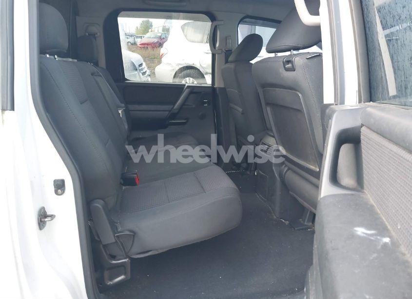 Photo 8 of 2010 Nissan Titan SE (VIN 1N6AA0EC8AN310970)