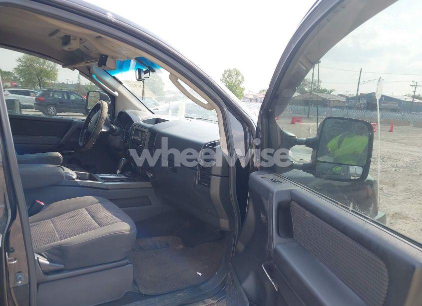 Photo 5 of 2011 Nissan Titan SV (VIN 1N6AA0EC8BN325356)