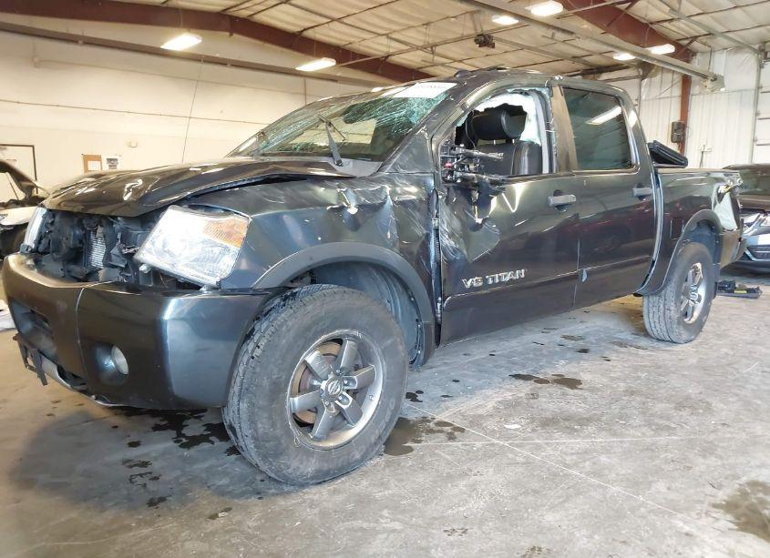 Photo 2 of 2014 Nissan Titan PRO-4X/S/SL/SV (VIN 1N6AA0EC9EN508334)
