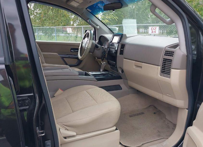 Photo 5 of 2015 Nissan Titan SV (VIN 1N6AA0ECXFN511566)