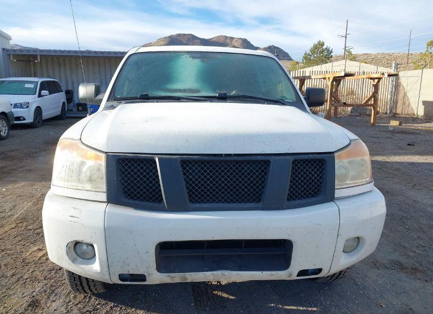 Photo 6 of 2011 Nissan Titan SV (VIN 1N6AA0ED0BN308737)