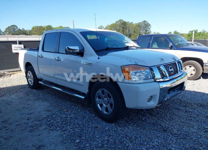 2011 Nissan Titan SV (VIN 1N6AA0ED3BN300132) main photo