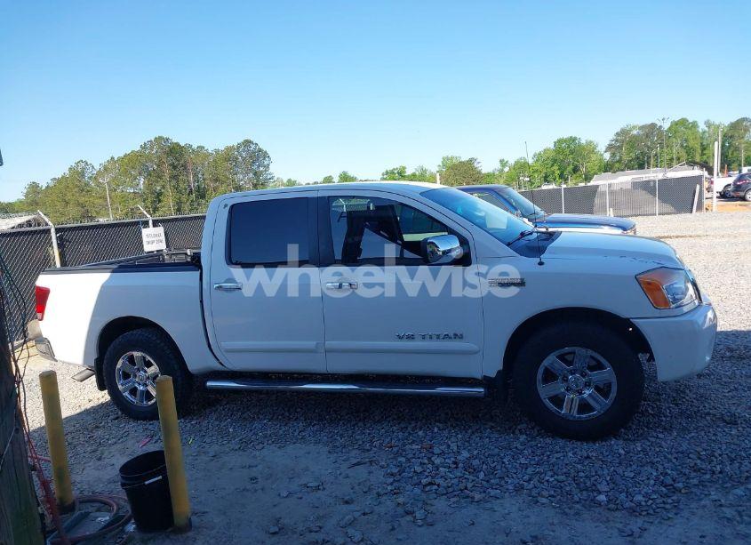 Photo 13 of 2011 Nissan Titan SV (VIN 1N6AA0ED3BN300132)