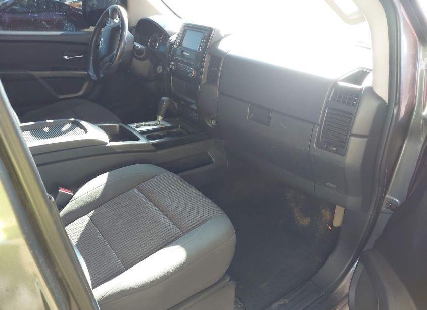 Photo 5 of 2015 Nissan Titan SV (VIN 1N6AA0ED3FN503219)