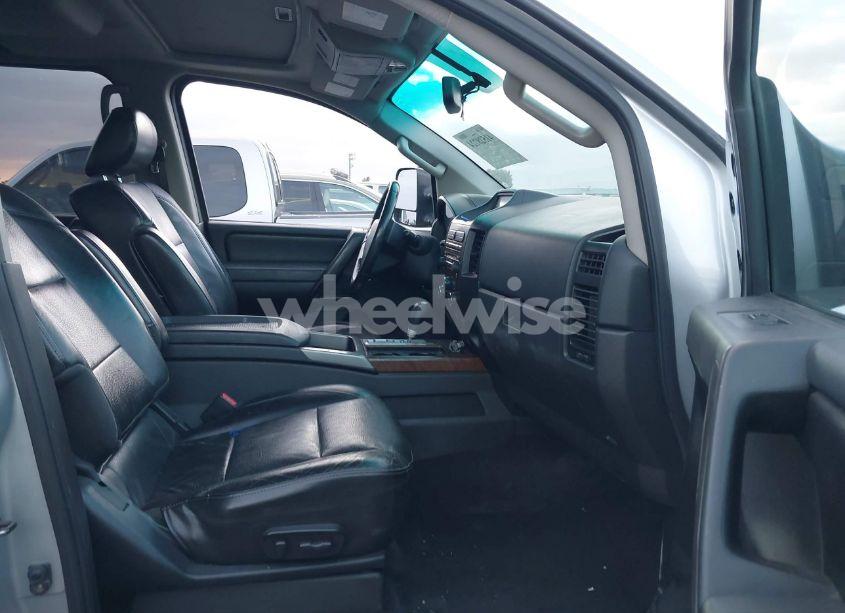 Photo 5 of 2012 Nissan Titan SL (VIN 1N6AA0ED9CN321262)