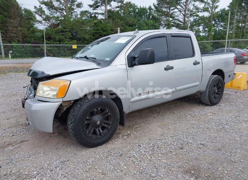 Photo 2 of 2011 Nissan Titan SV (VIN 1N6AA0EDXBN301066)