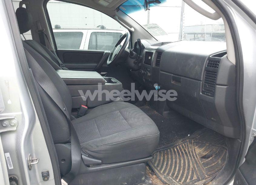 Photo 5 of 2011 Nissan Titan SV (VIN 1N6AA0EJ1BN309319)