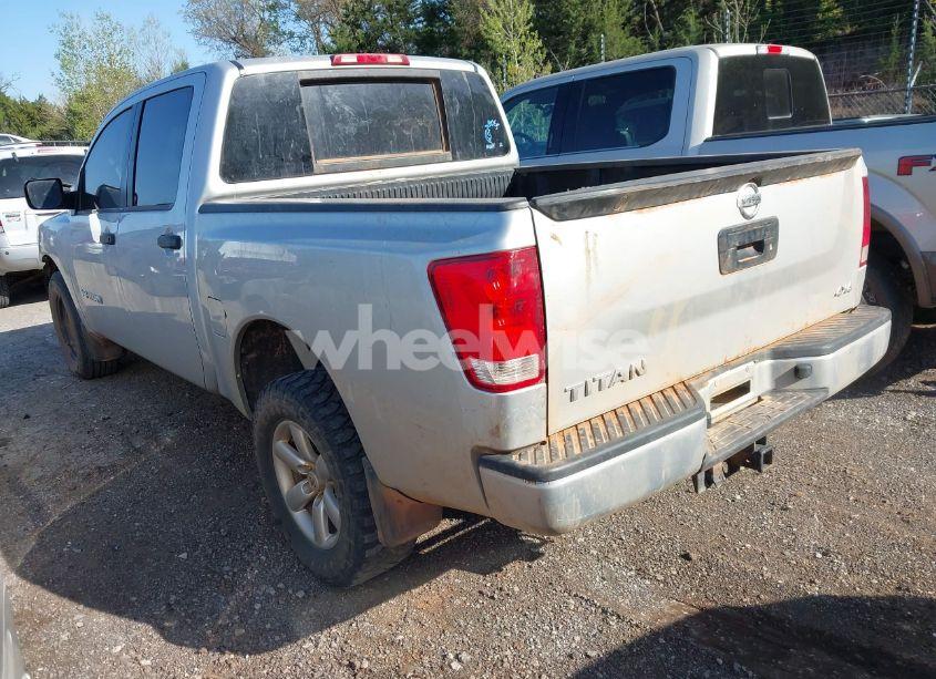Photo 3 of 2014 Nissan Titan S (VIN 1N6AA0EJ5EN515621)