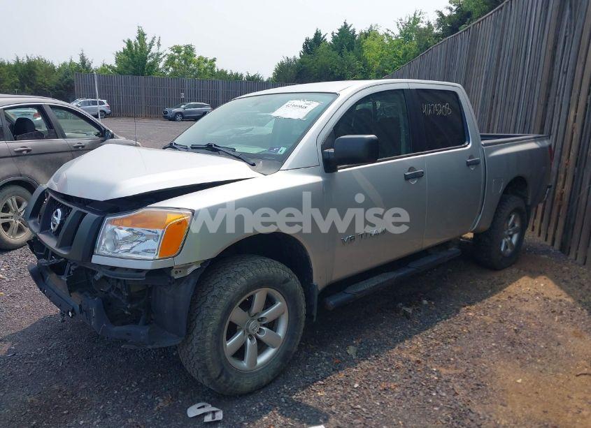 Photo 2 of 2014 Nissan Titan S (VIN 1N6AA0EJ6EN514087)