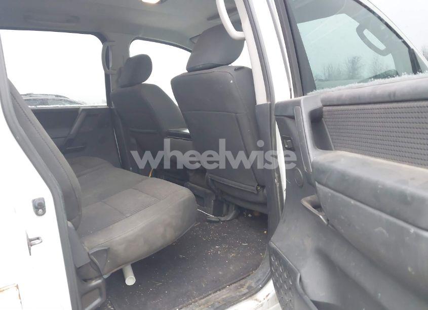 Photo 8 of 2011 Nissan Titan SV (VIN 1N6AA0EJ9BN325008)