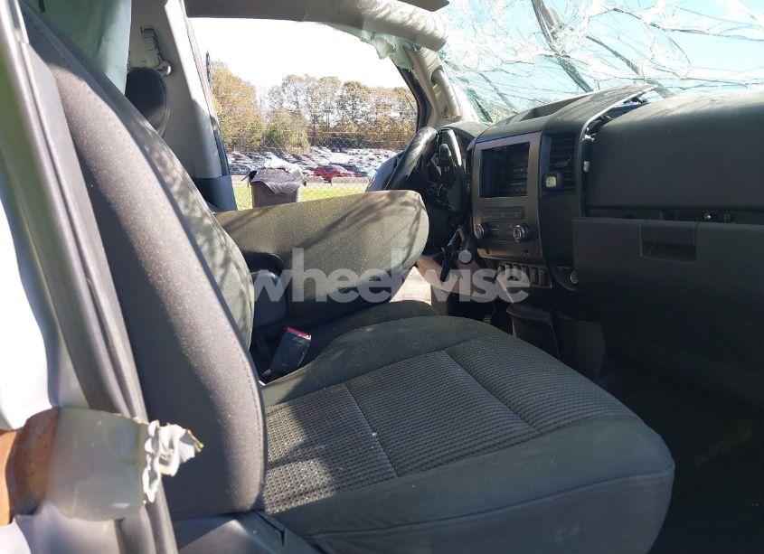 Photo 5 of 2012 Nissan Titan SV (VIN 1N6AA0EK2CN321487)