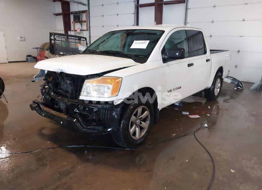 Photo 2 of 2014 Nissan Titan S (VIN 1N6AA0EK2EN510823)