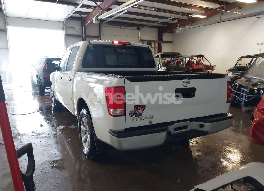 Photo 3 of 2014 Nissan Titan S (VIN 1N6AA0EK2EN510823)