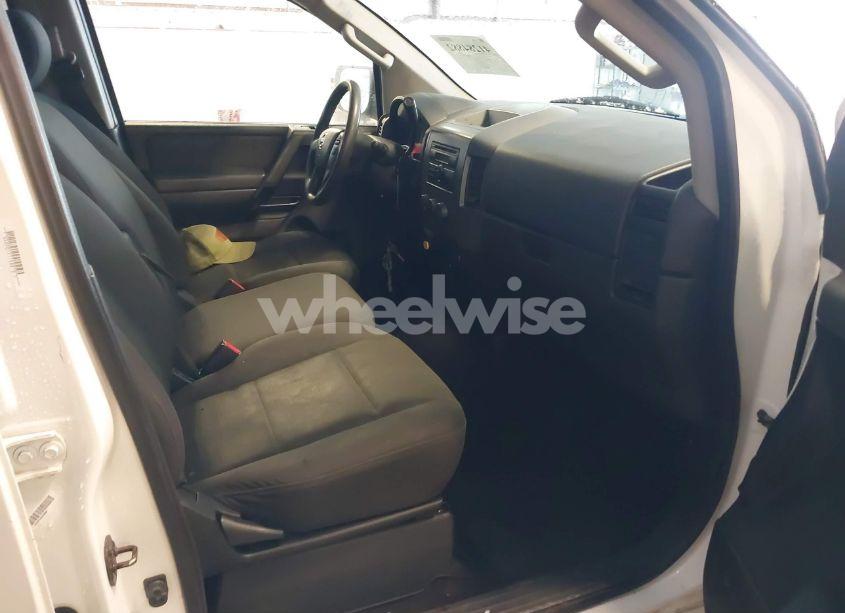 Photo 5 of 2014 Nissan Titan S (VIN 1N6AA0EK2EN510823)