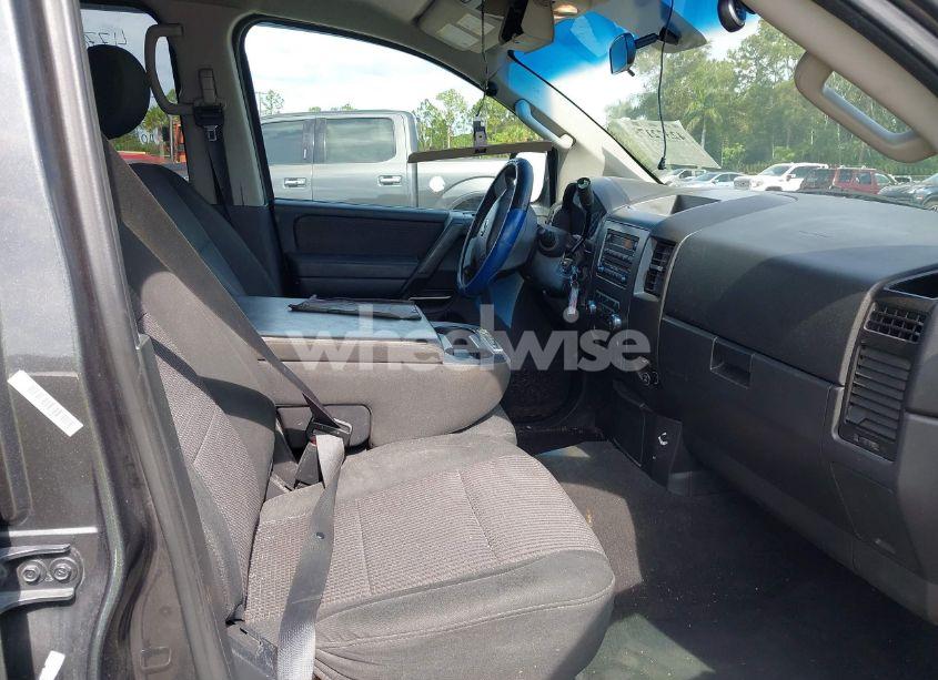 Photo 5 of 2012 Nissan Titan SV (VIN 1N6AA0FJ2CN321401)