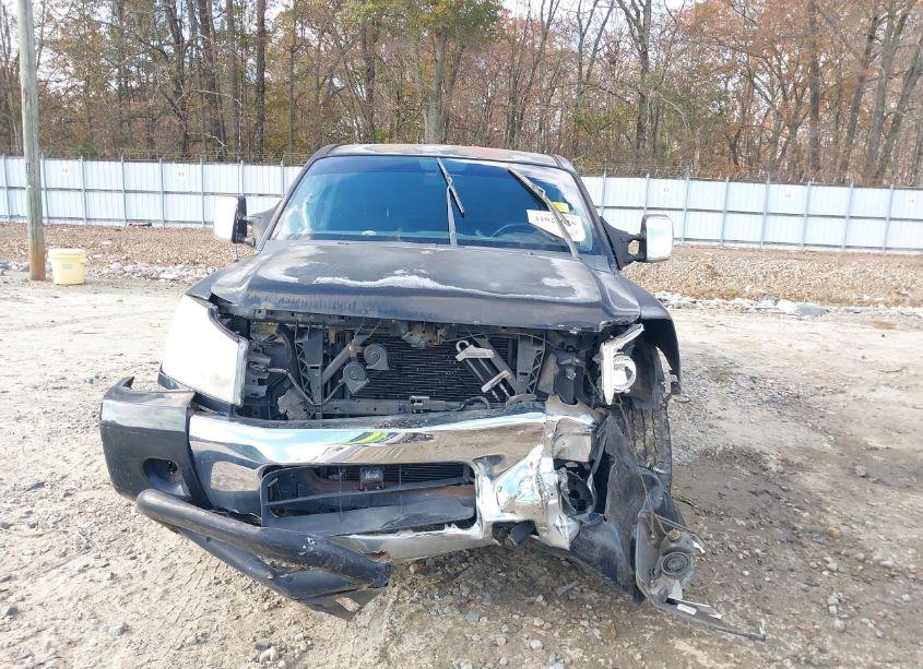 Photo 6 of 2010 Nissan Titan SE (VIN 1N6AA0FK5AN322998)