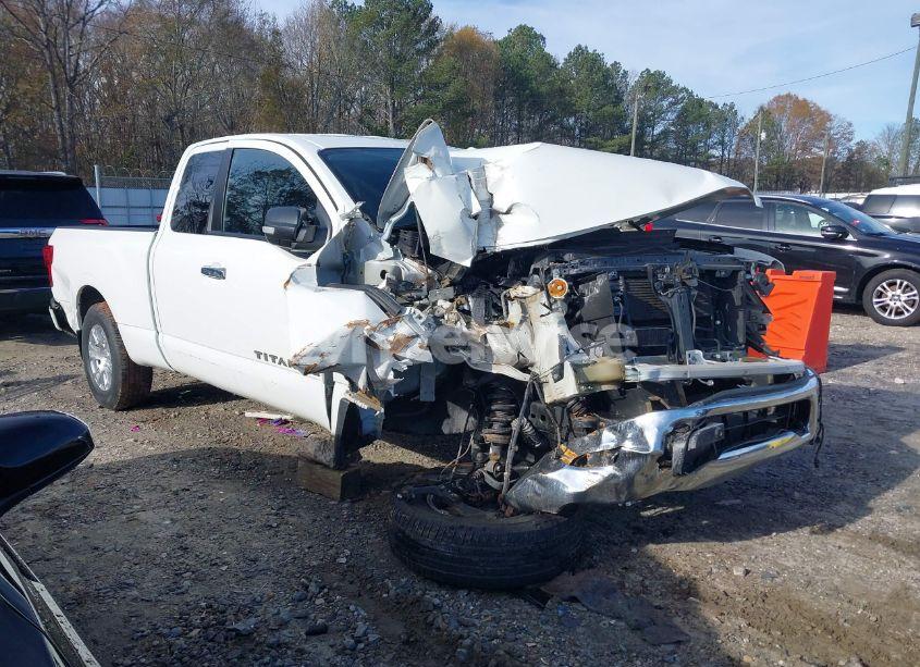 2018 Nissan Titan SV (VIN 1N6AA1C61JN501858) main photo