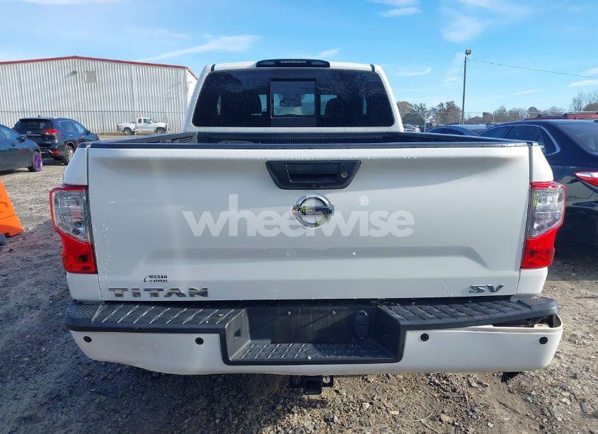 Photo 17 of 2018 Nissan Titan SV (VIN 1N6AA1C61JN501858)