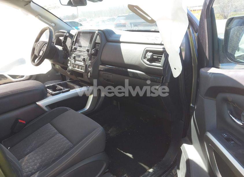 Photo 5 of 2024 Nissan Titan CREW CAB SV 4X4 (VIN 1N6AA1CD2RN108039)