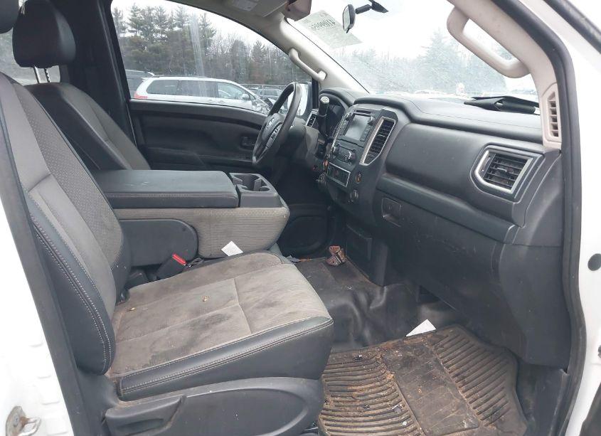Photo 5 of 2019 Nissan Titan S (VIN 1N6AA1CJ6KN528172)