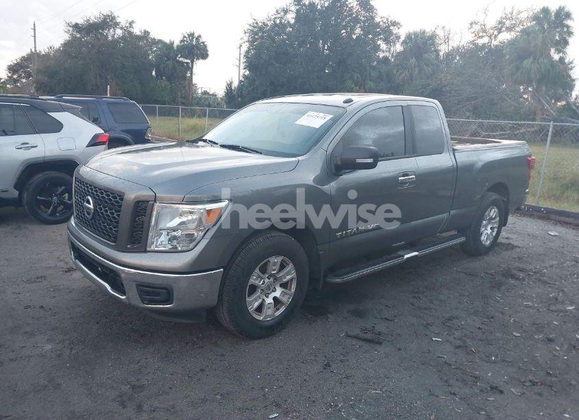Photo 2 of 2019 Nissan Titan SV (VIN 1N6AA1CK7KN521577)