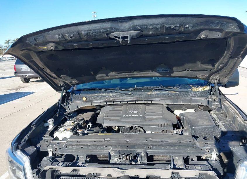 Photo 10 of 2018 Nissan Titan PLATINUM RESERVE/PRO-4X/S/SL/SV (VIN 1N6AA1E50JN535004)