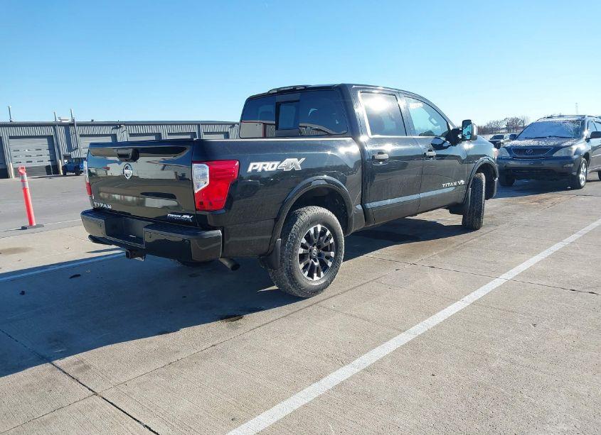 Photo 4 of 2018 Nissan Titan PLATINUM RESERVE/PRO-4X/S/SL/SV (VIN 1N6AA1E50JN535004)