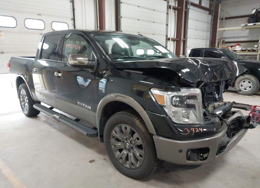 2019 Nissan Titan PLATINUM RESERVE (VIN 1N6AA1E50KN500660) main photo
