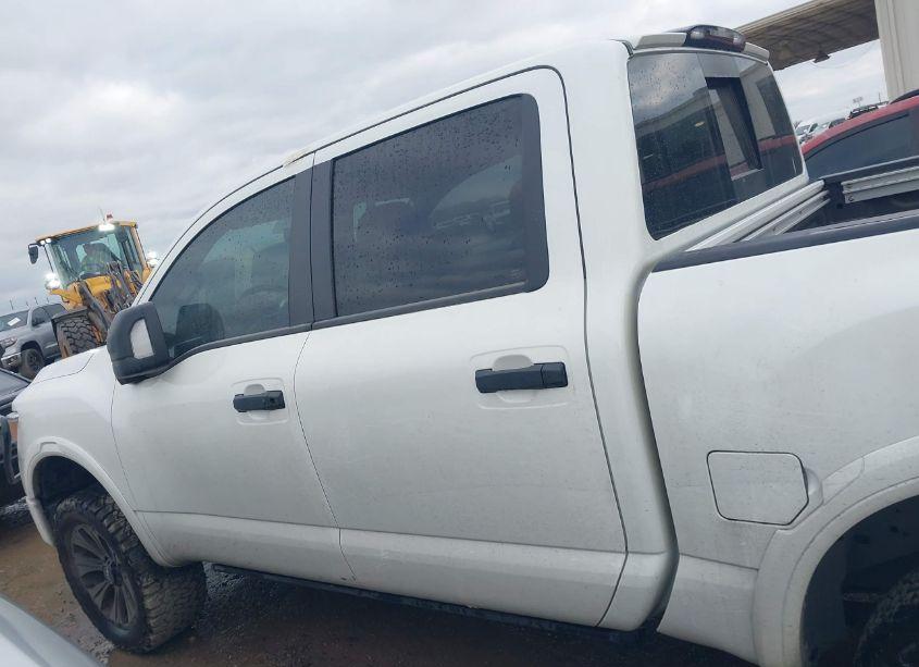 Photo 14 of 2019 Nissan Titan PRO-4X (VIN 1N6AA1E50KN518253)
