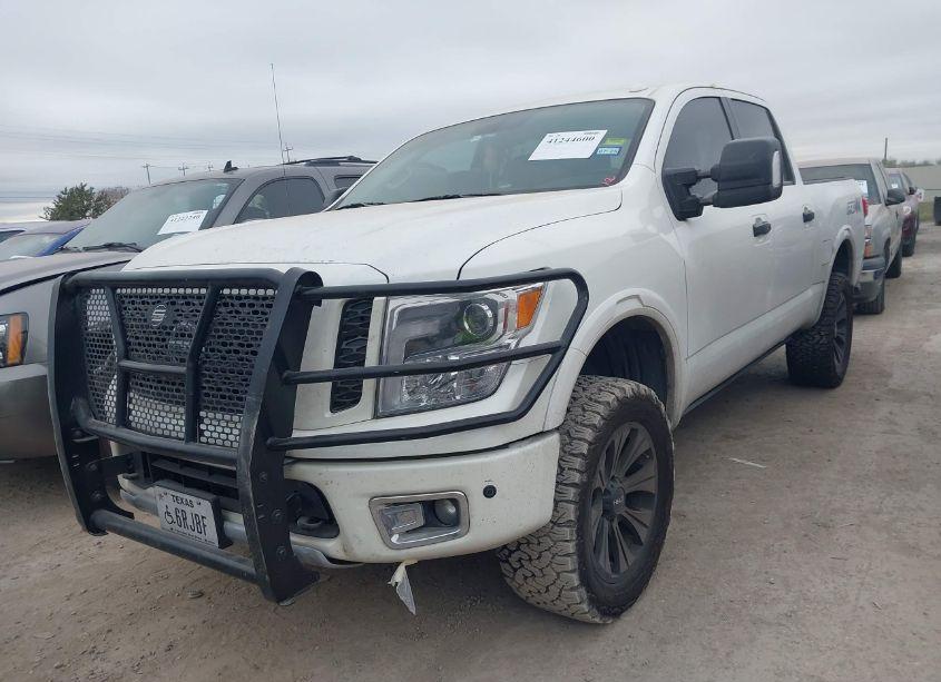 Photo 6 of 2019 Nissan Titan PRO-4X (VIN 1N6AA1E50KN518253)