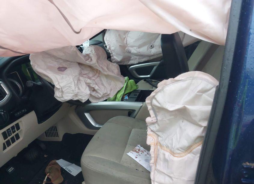 Photo 5 of 2018 Nissan Titan SV (VIN 1N6AA1E51JN505414)