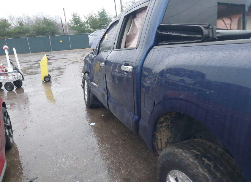 Photo 6 of 2018 Nissan Titan SV (VIN 1N6AA1E51JN505414)